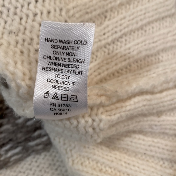 Maurices - button up cardigan sweater. Size S - Picture 5 of 9